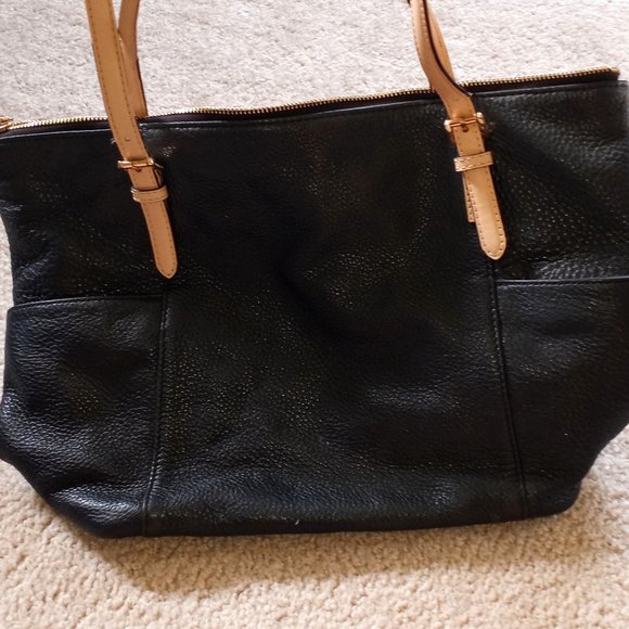 Michael Kors purse - Picture 1 of 5